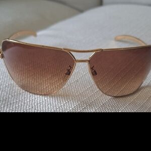 CHANEL Gold Frame Brown Gradient Aviator Sunglasses